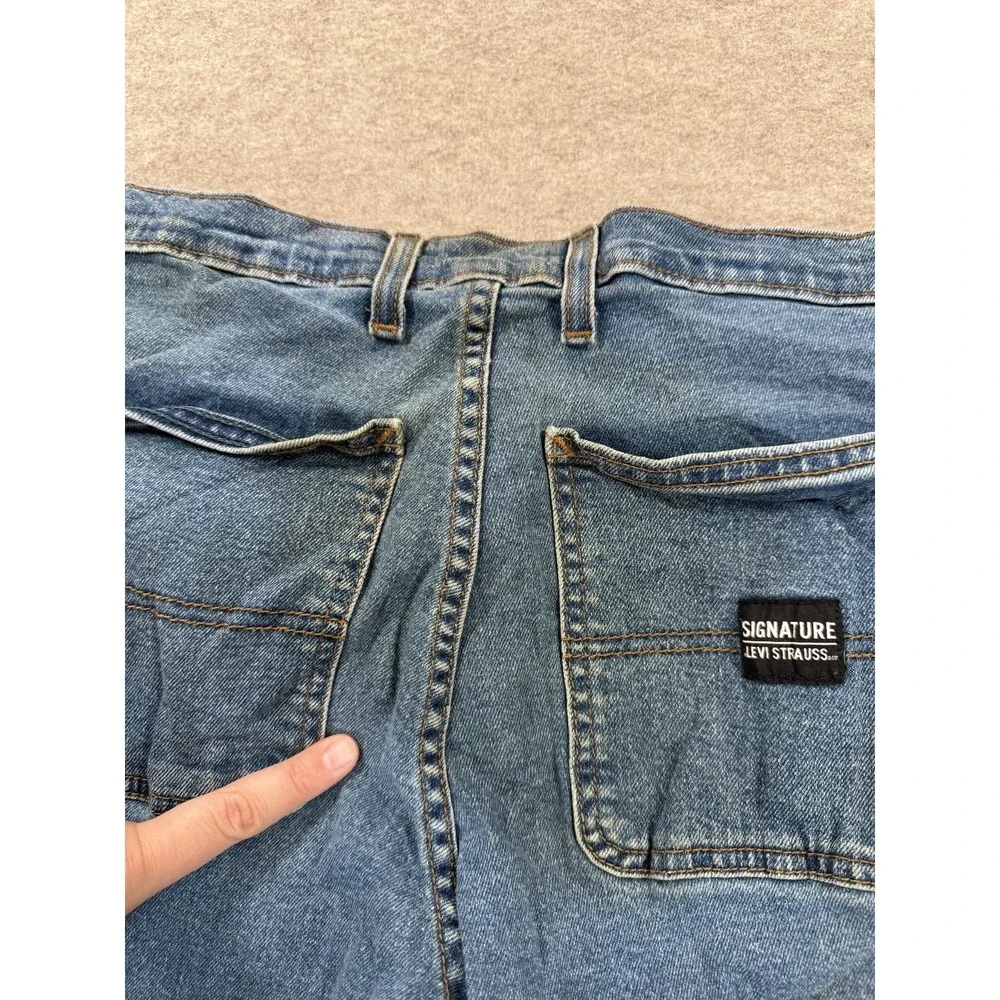Signature by Levi Strauss & Co. signature by
